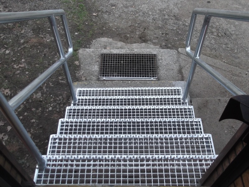 Ocelové schody - Ocelové konstrukce Ostrava - JR Steel